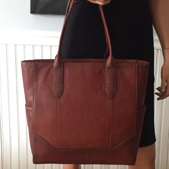 frye north south tote